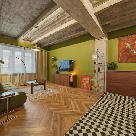 Retro Design Free Parking Μπρατισλάβα